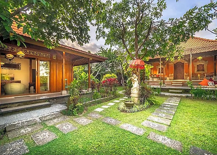 Hotel Tiis Garden Puri 5*