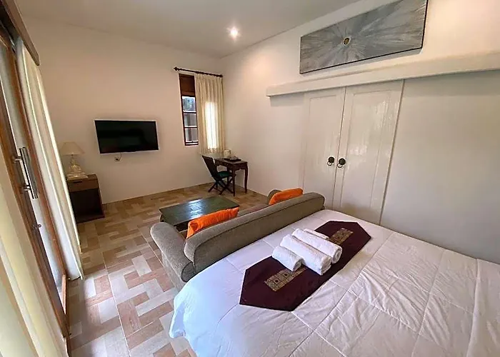 Hotel Tiis Garden Puri BALI