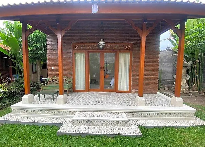 Tiis Garden Puri Hotel