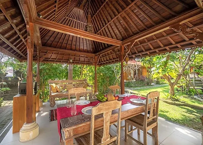 Hotel Tiis Garden Puri BALI